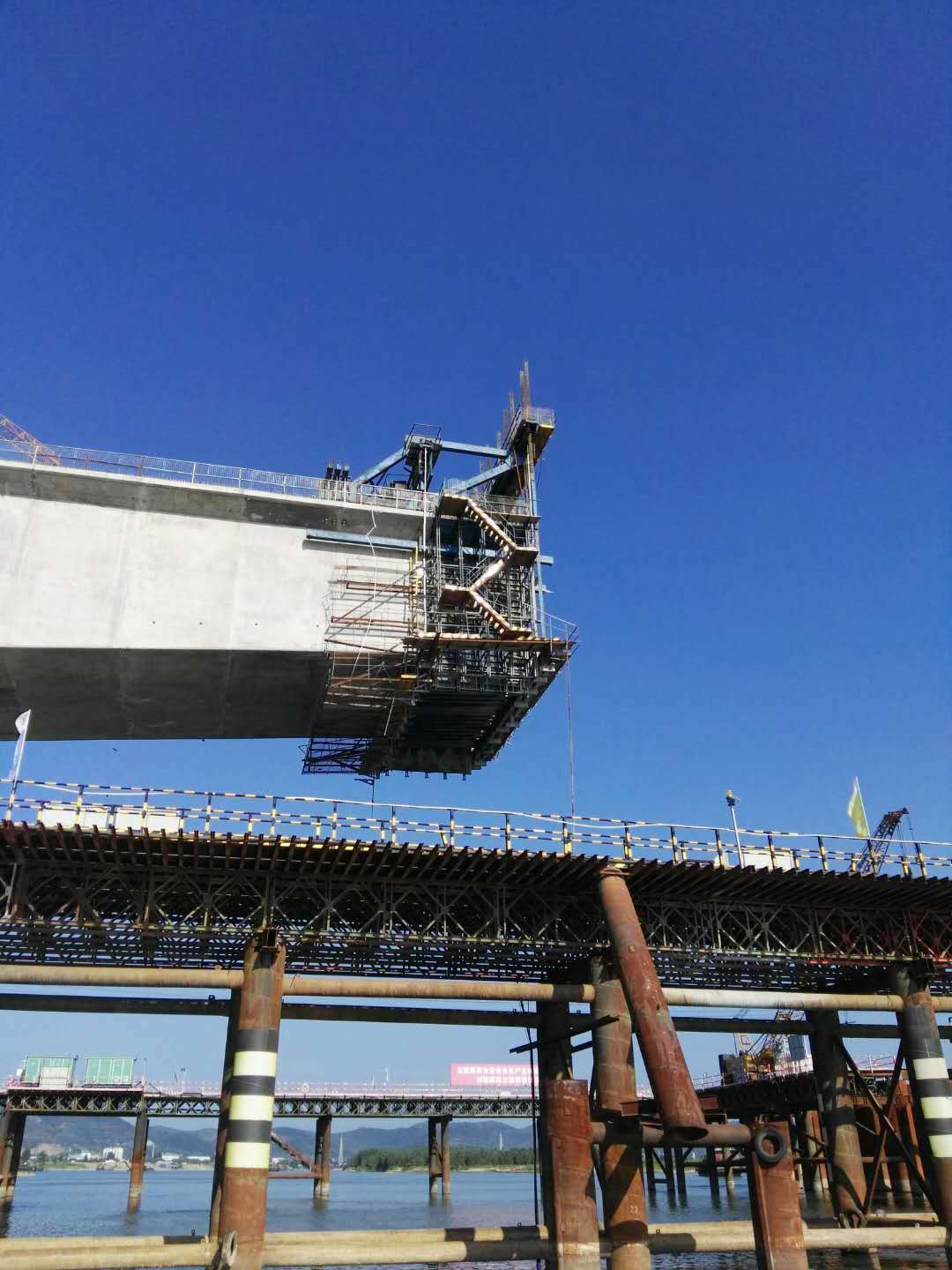 連續(xù)梁張拉、壓漿技術(shù)交底